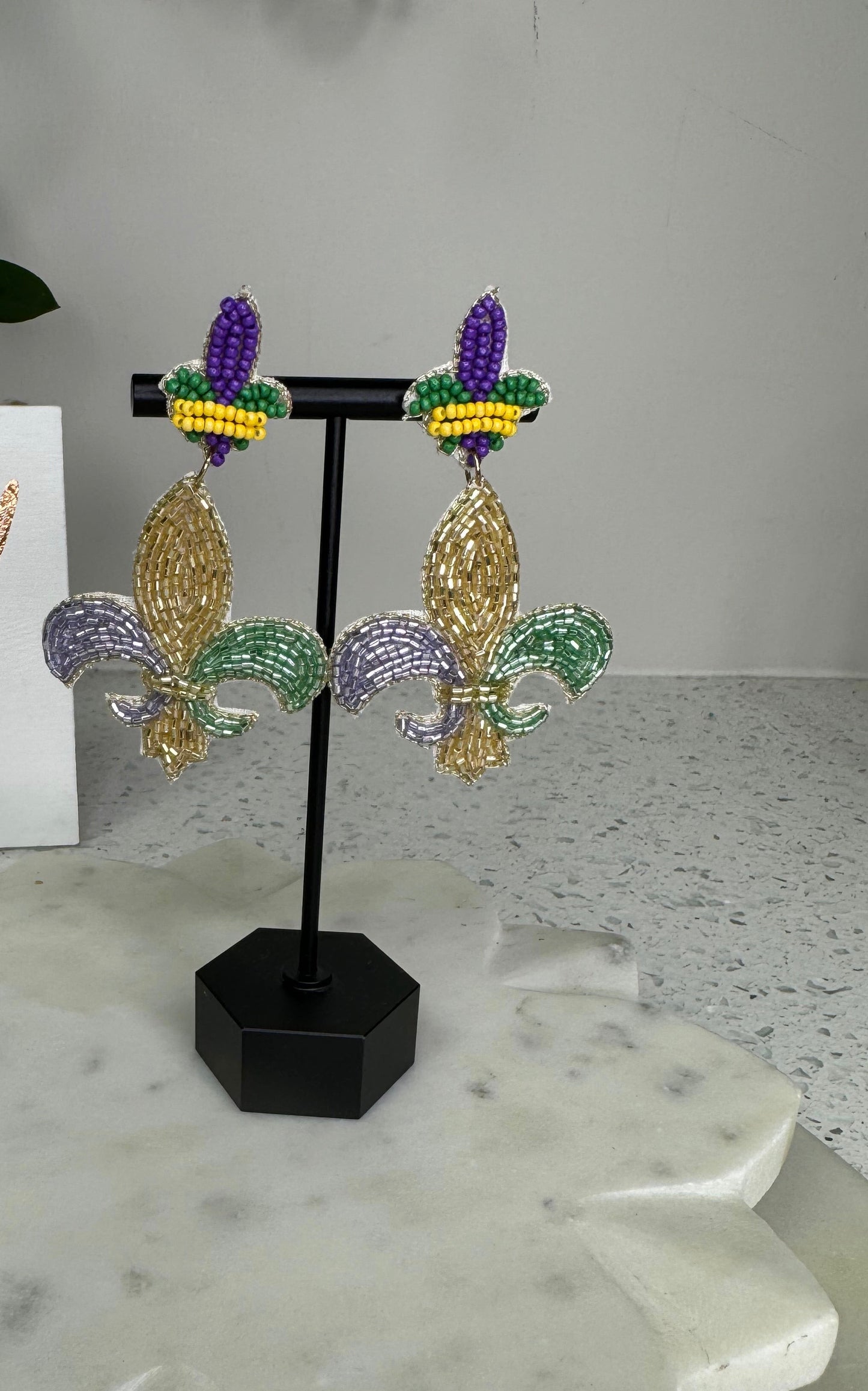 Fleur de lis Beaded Earring