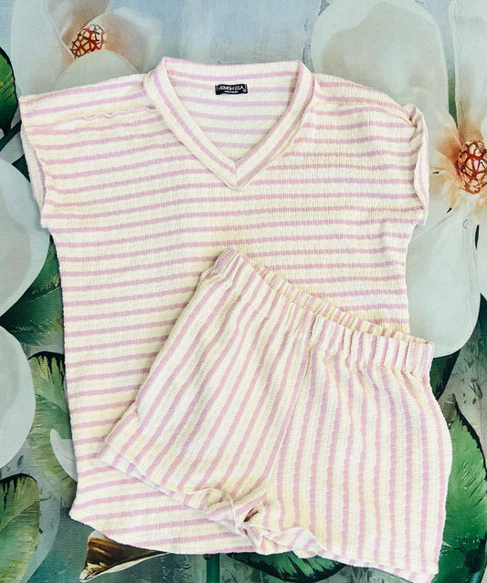 Cream & Lavender Short Sleeve and Short Set Stitch detail