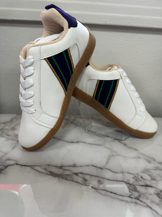 Mardi Gras Carnival Kicks