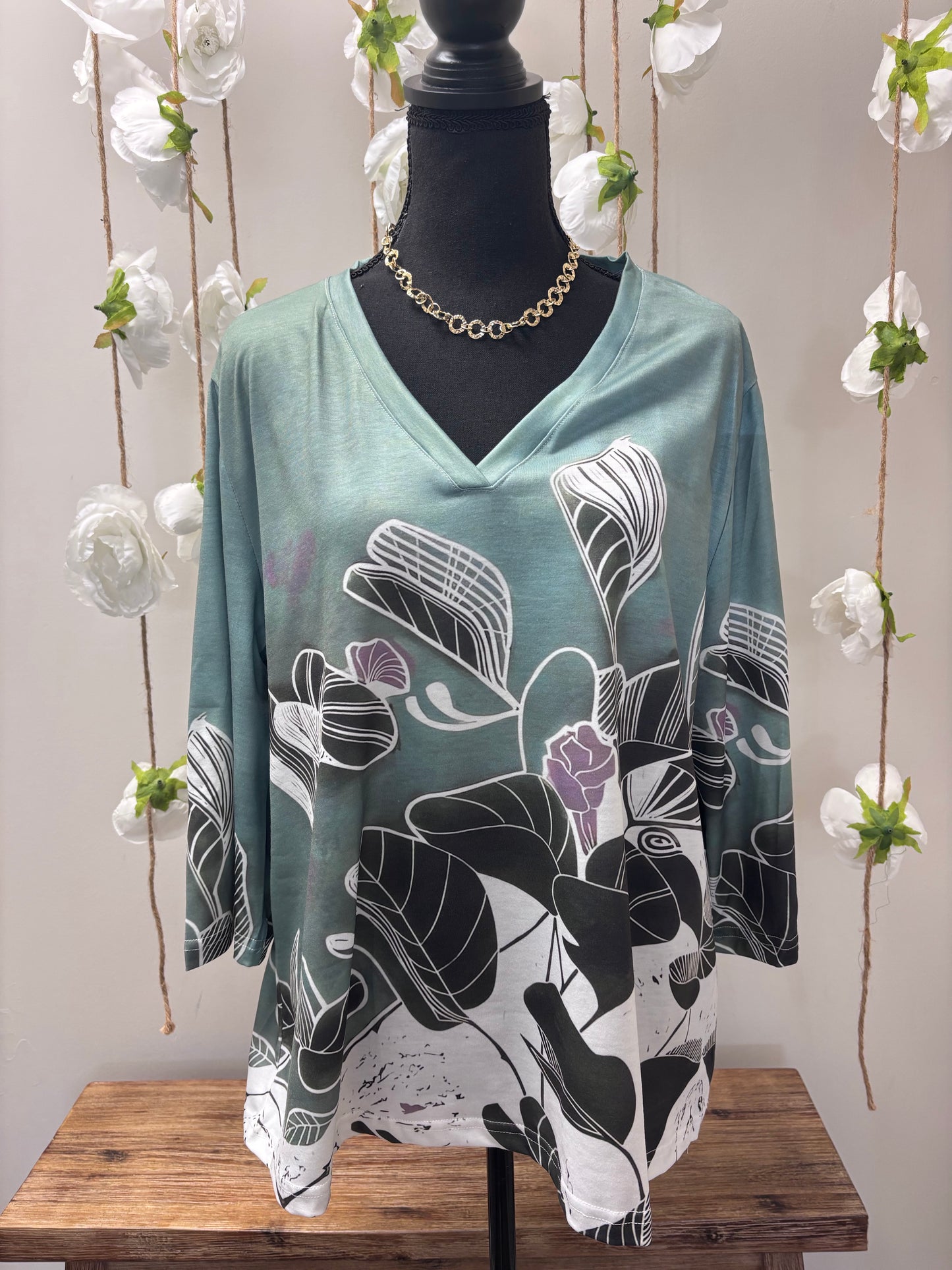 loose flower print V-neck blouse