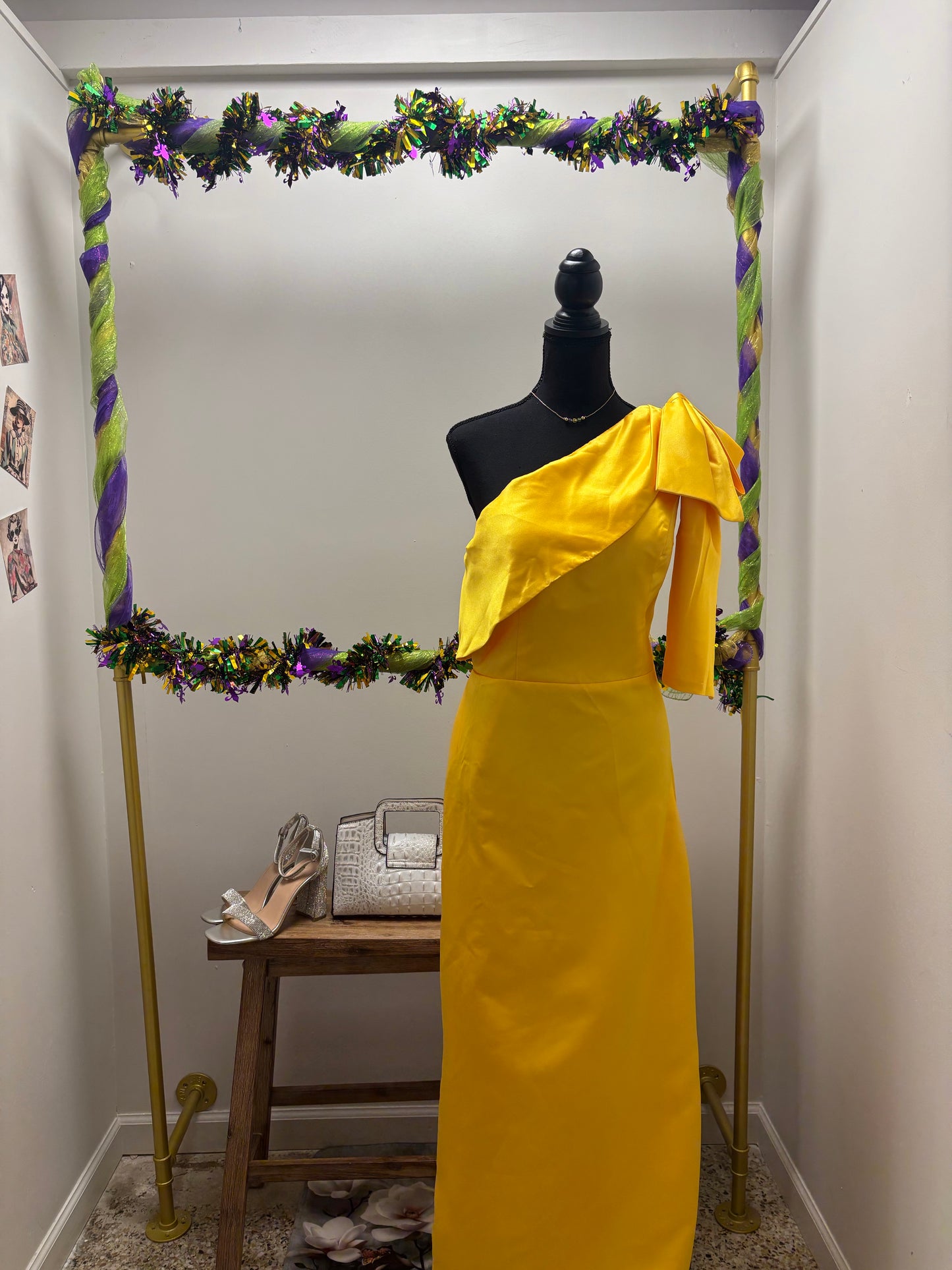Yellow Ball Gown w/bow on shoulder
